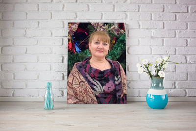 Портрет на холсте 30х40см «Татьяна 55 лет» — фото