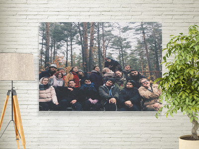 Фотокартина на холсте 60х40см «Прогулка в сосновом лесу» — фото