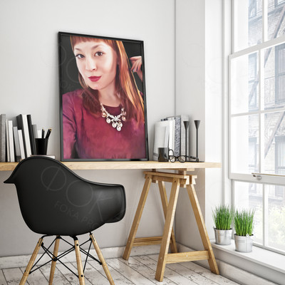 Фотокартина на холсте 40х60см «Девушка в красном» — фото