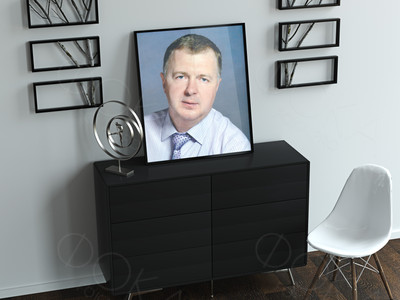 Фотокартина на холсте в багете 40х50см «Фото из журнала» — фото