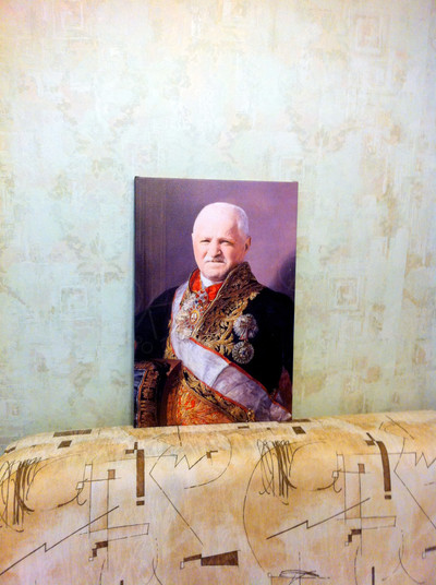 Фотокартина-монтаж на холсте в багете 40х60см «Генерал» — фото