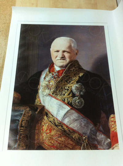 Фотокартина-монтаж на холсте в багете 40х60см «Генерал» — фото