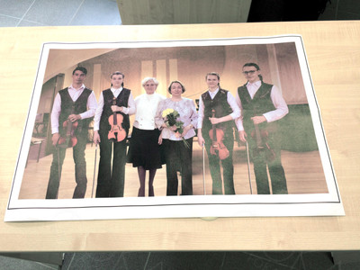 Фотография на холсте 60х35см «Выпускной в музыкальной школе» — фото