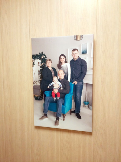 Фотокартина на холсте 50х40см «Семья с новорожденным» — фото