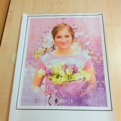 Фотокартина в стиле дрим-арт на холсте 30х40см «Милая девушка с цветами» — фото