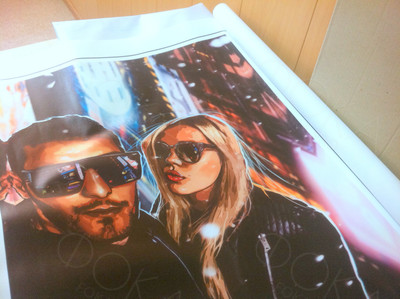 Фотокартина в стиле дрим-арт холсте 50х70см «Двое в темных очках» — фото