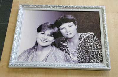 Фотокартина на холсте в багете 40х30см «Подруги» — фото