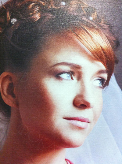 Фотокартина на холсте 60х80см «В шикарном свадебном платье» — фото